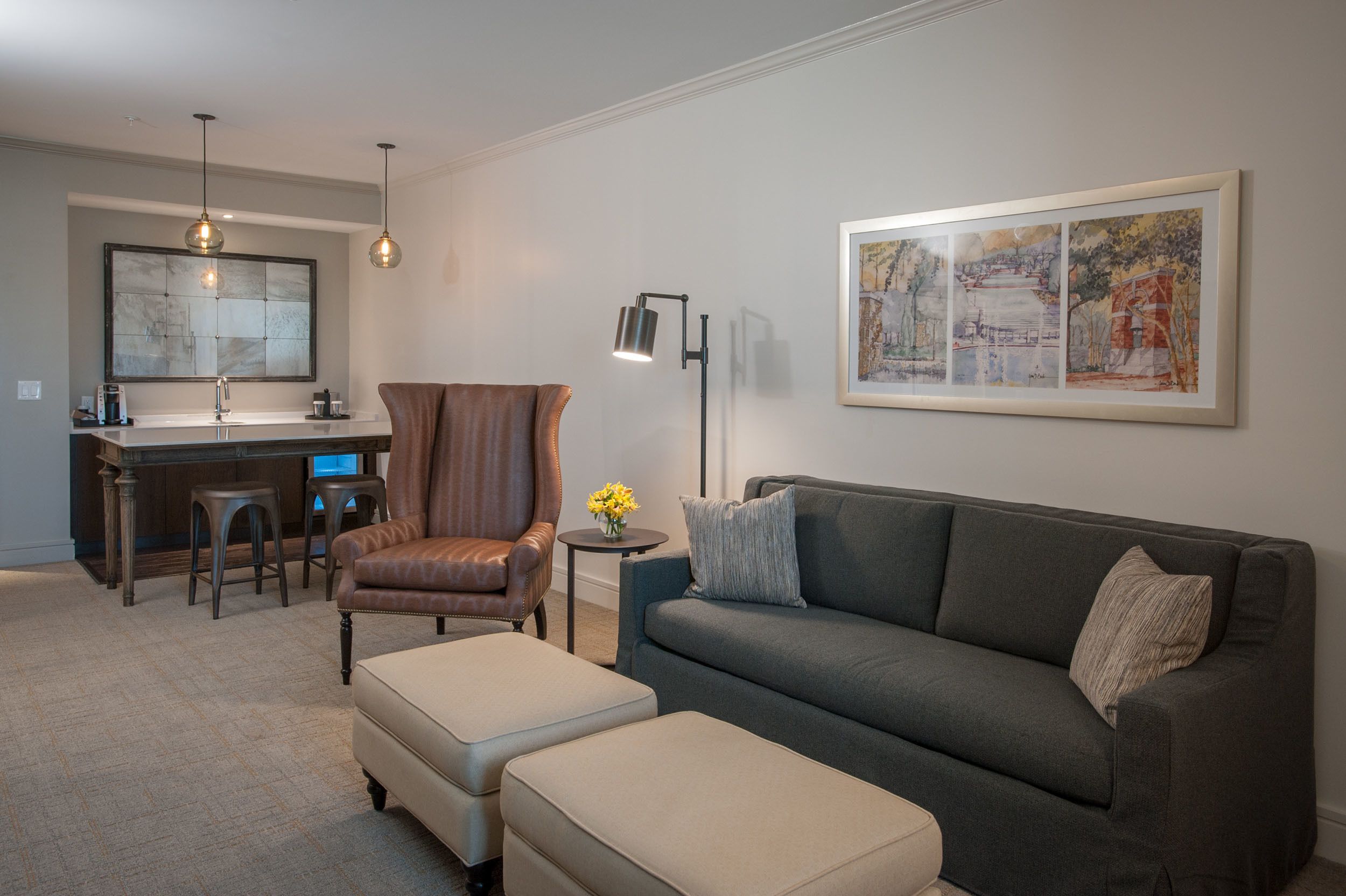suite, 1 bedroom | living area | flat-screen tv