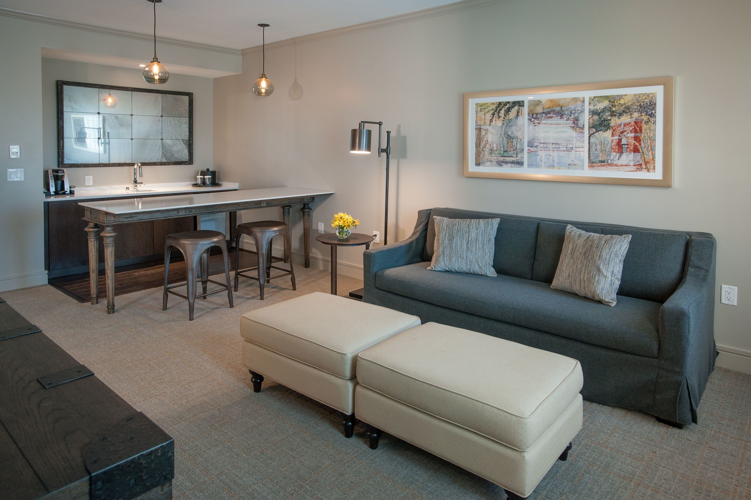 studio suite, 1 king bed with sofa bed | living area | flat-screen tv