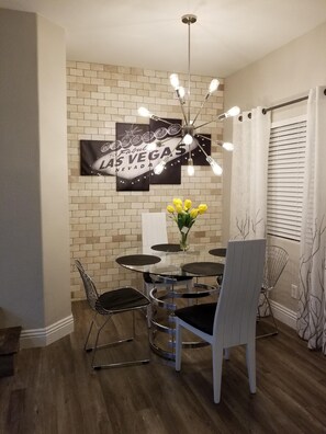 تناول الطعام