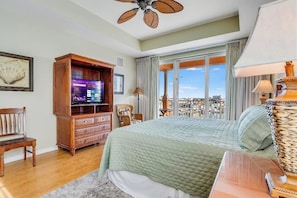 3 bedrooms, in-room safe, iron/ironing board, free WiFi