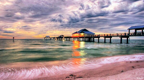 Beach nearby, sun-loungers, beach umbrellas, beach towels