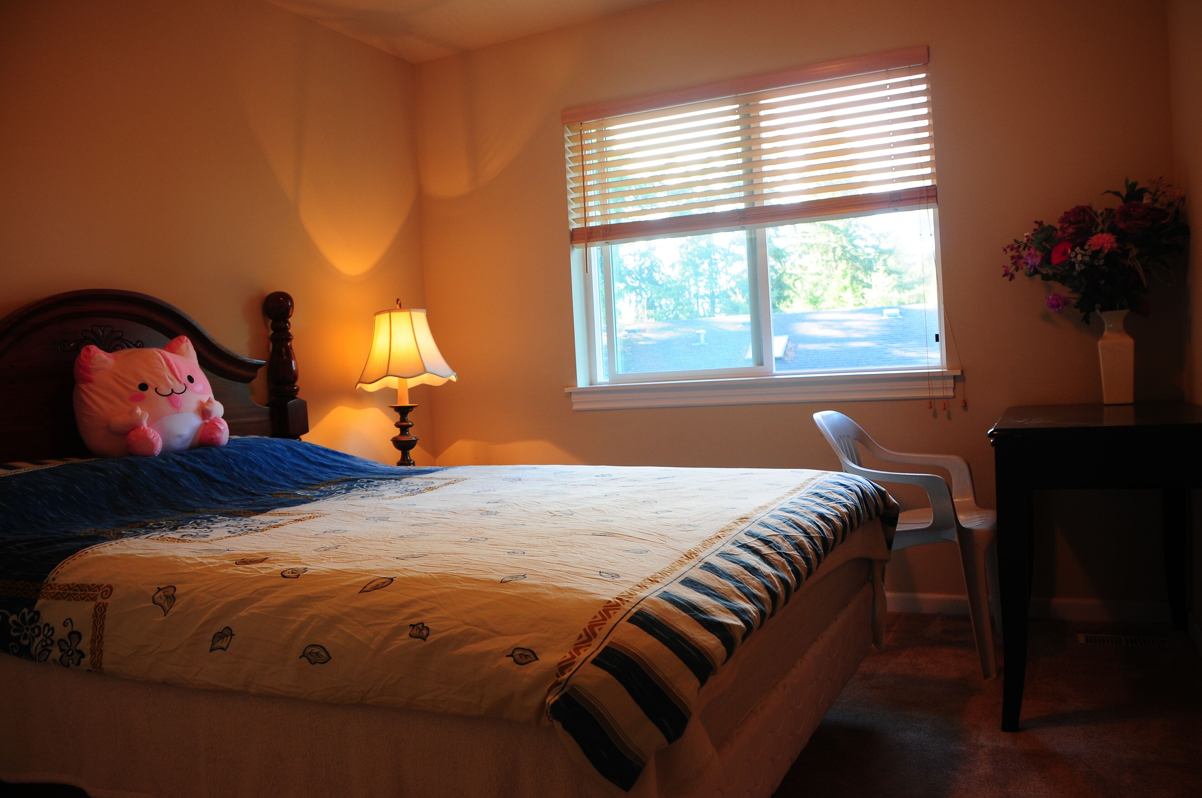 Shoreline Leisure Holiday Inn