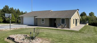 Paradise Retreat On Beautiful Rathbun Lake - Homemade Mexico