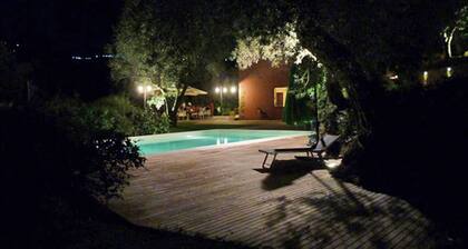 Ferien auf dem Bauernhof mit Pool in Sizilien, zwischen den Nebrodi Parks und nahe am Meer