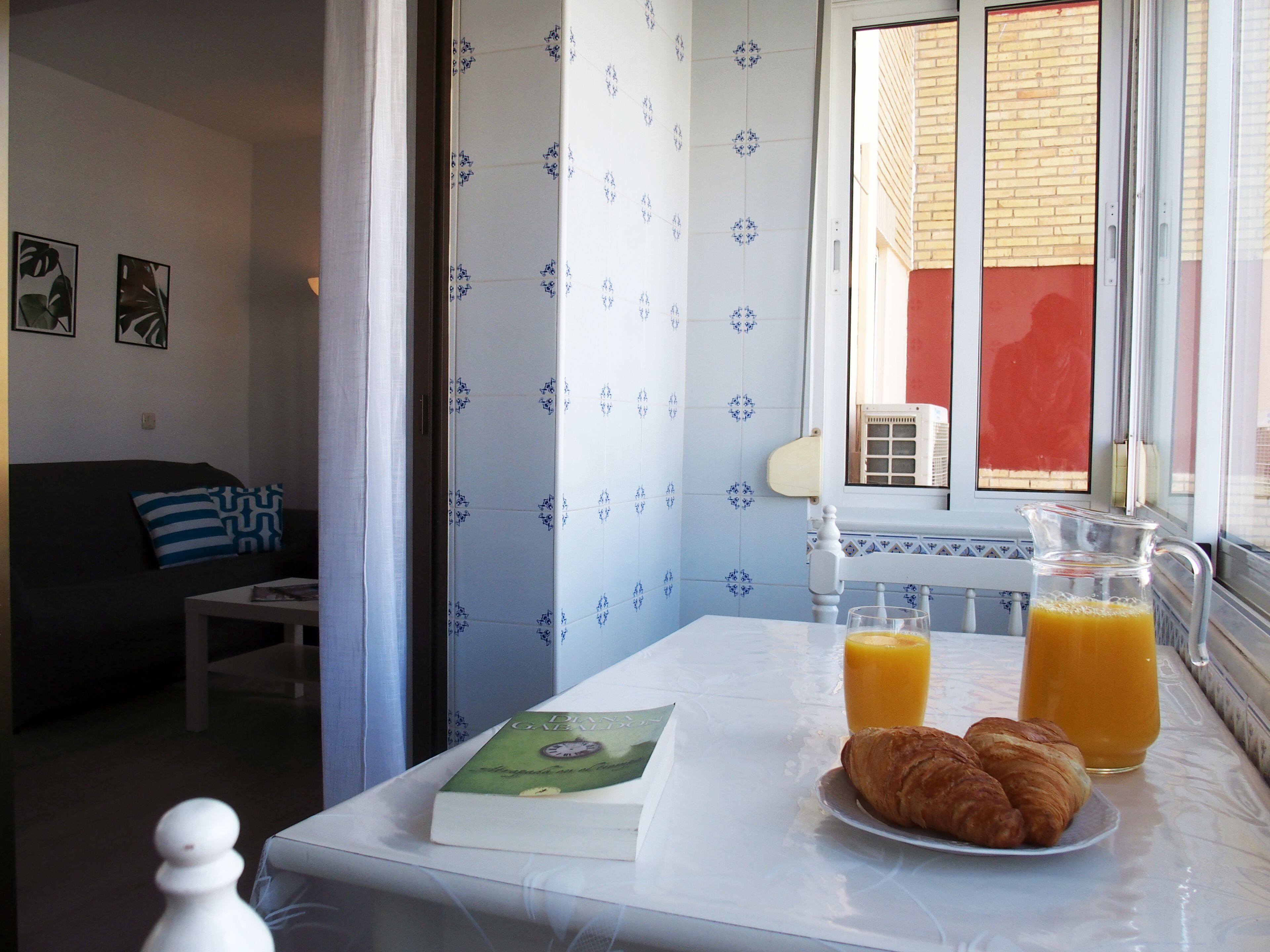 2 makuuhuonetta, silitysrauta/-lauta, Wi-Fi, vuodevaatteet