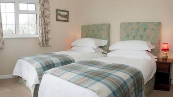 1 bedroom, iron/ironing board, travel cot, free WiFi