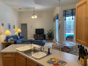 Smart TV, books, stereo