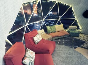 Interior - Relax by the pool, pamper yourself in the wellness, sip a good local wine (Faedis)