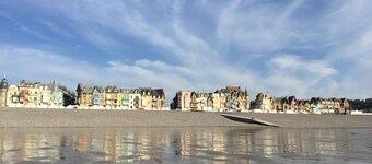 Super lÀgenhet, klassificerad ***, i Belle Epoque villa!