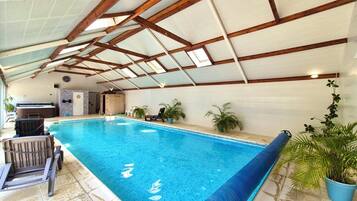 Piscine couverte, piscine chauffée