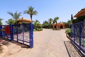 Property grounds - Villa Seven - Magnificent villa with private pool (Marrakech)