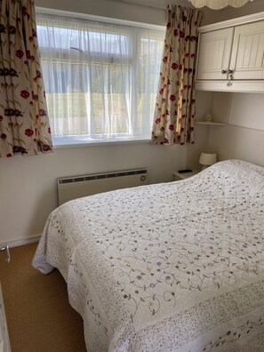 2 soverom, strykejern/-brett og wi-fi (inkludert)