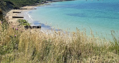 Idyllic Seaside 2bed bungalow
Beautiful views Free Wi-Fi
Discount ferry crossing