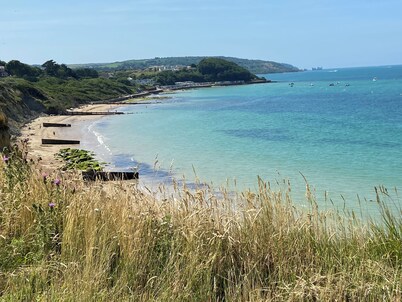 Idyllic Seaside 2bed bungalow
Beautiful views Free Wi-Fi
Discount ferry crossing