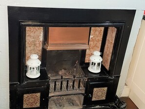 Unclassified image, 5 of 10, button