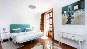 3 bedrooms, Internet