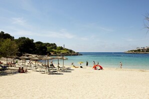 Beach nearby, beach towels