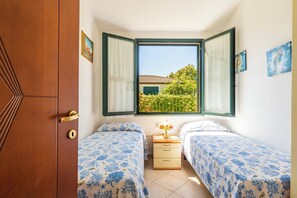 2 chambres, fer et planche Ă repasser, Wi-Fi, draps fournis