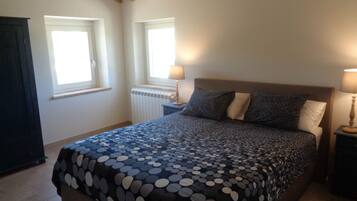 4 Schlafzimmer, Bügeleisen/Bügelbrett, Reisekinderbett, kostenloses WLAN