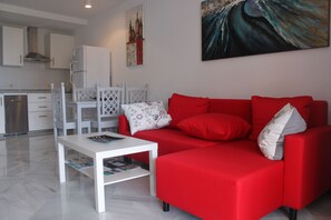 Smart TV, DVD player, ping pong, books