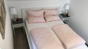 3 Schlafzimmer, Zimmersafe, Bügeleisen/Bügelbrett, WLAN