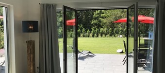 Frittliggende fritidshus på Edersee Rehbach "Das Haus am See" 4-stjerners DTV, 