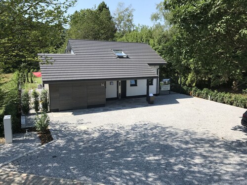 Freistehendes Ferienhaus am Edersee Rehbach " Das Haus am See "  