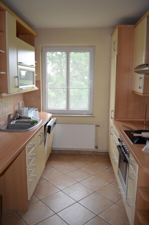 Fridge, oven, stovetop, dishwasher - Pferdehof Muhlitz on Rügen, an idyll for individualists (Samtens)