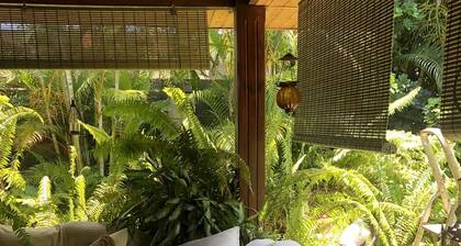 The AZAE chalet, from relaxation to escape, in a green setting