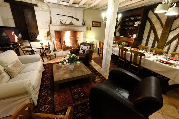 TV, fireplace, DVD player, table football