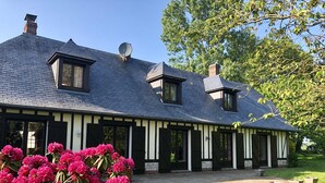 Exterior - Beautiful Normandy villa near Etretat for 16 people, 5 minutes from the sea (Maniquerville)