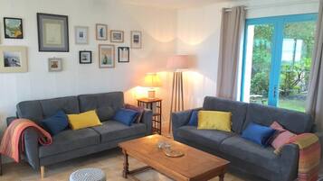 Télévision, table de tennis de table