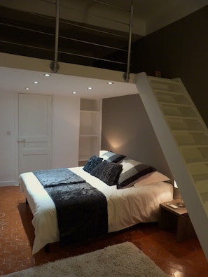 2 chambres, chambres insonorisées, fer et planche à repasser, Wi-Fi