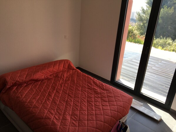 1 makuuhuone, vuodevaatteet