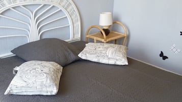 1 chambre, fer et planche Ă repasser, draps fournis