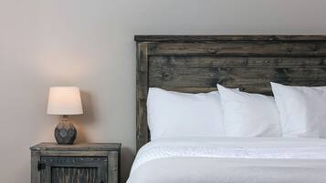 1 chambre, lit avec matelas en mousse à mémoire