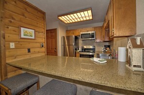 Fridge, microwave, oven, stovetop - Cimarron Chalet - Huge Family Area with Coveted In-Town Location (Breckenridge)