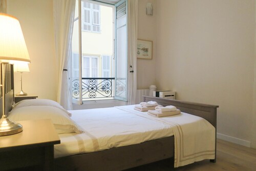 Appartement familial dans un quartier authentique et son marché ouvert