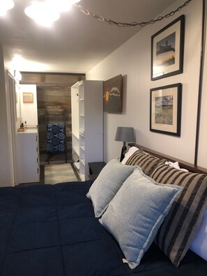 2 bedrooms, iron/ironing board, free WiFi, bed sheets - Right on the slopes/trails! (Steamboat Springs)