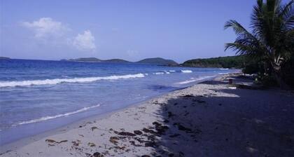 Spectacular estate seclusion with ocean views near Zoni Beach/AC/Wifi/Sat TV