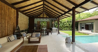 Casas de Agua, Villa Agua Verde. Naturwanderweg zum Strand.