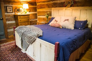3 bedrooms, iron/ironing board, free WiFi, bed sheets - Sleep In A Bit Of History. Welcome To An 1860 Log Cabin And Idle Hour Farm.   (Rogersville)