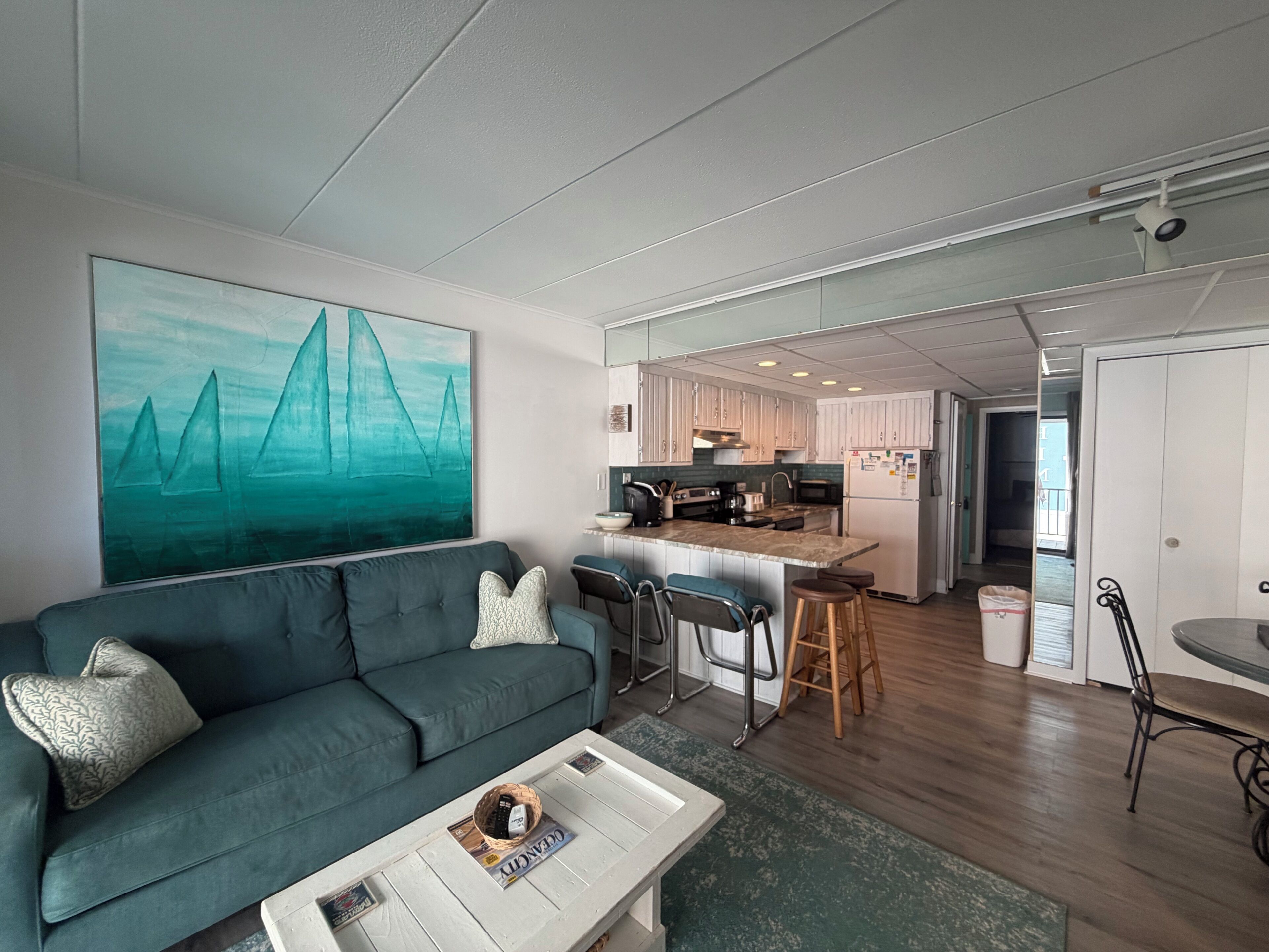 Smart TV, books, video library