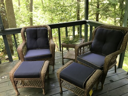 A Cozy, Quiet Getaway