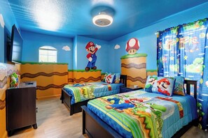 5 habitaciones, tabla de planchar con plancha y cuna de viaje 