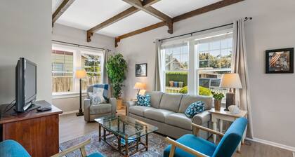 Great house to walk to the beach