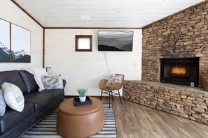 TV, fireplace, offices