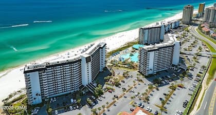Lost Shaker of Salt - Renovated Beachfront Condo @ Edgewater Beach Resort in PCB