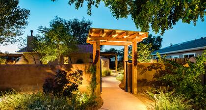 Casa La Huerta - The Orchard House - Historic Adobe Home