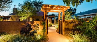 Casa La Huerta - The Orchard House - Historic Adobe Home